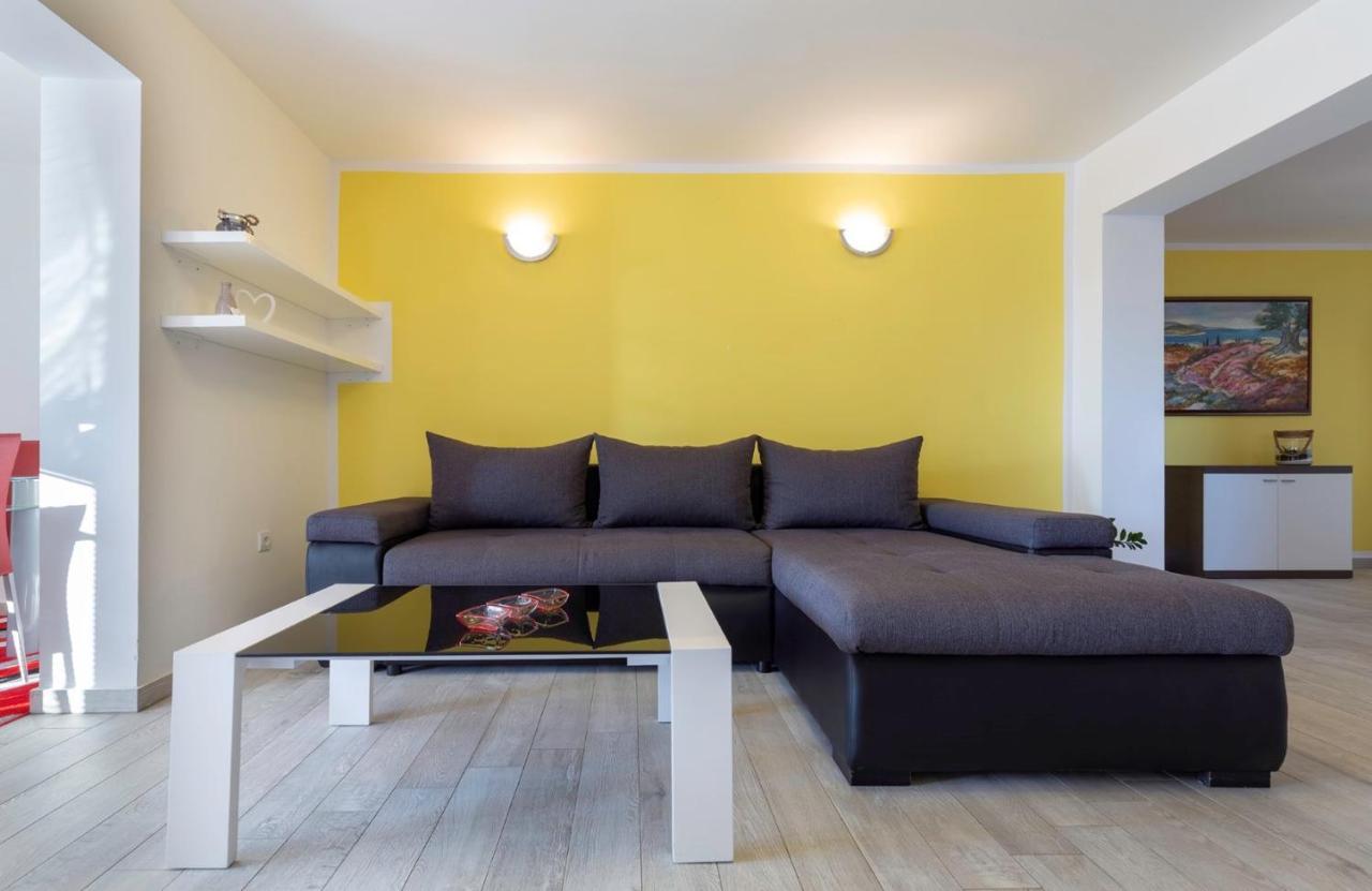Comfort Apartments With Pool In Medulin (Adults Only) Exterior foto