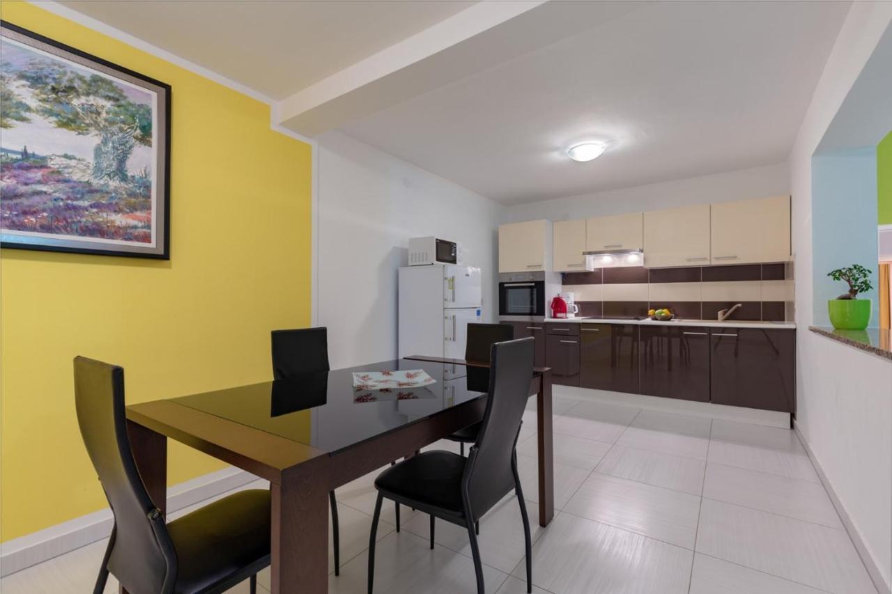 Comfort Apartments With Pool In Medulin (Adults Only) Exterior foto