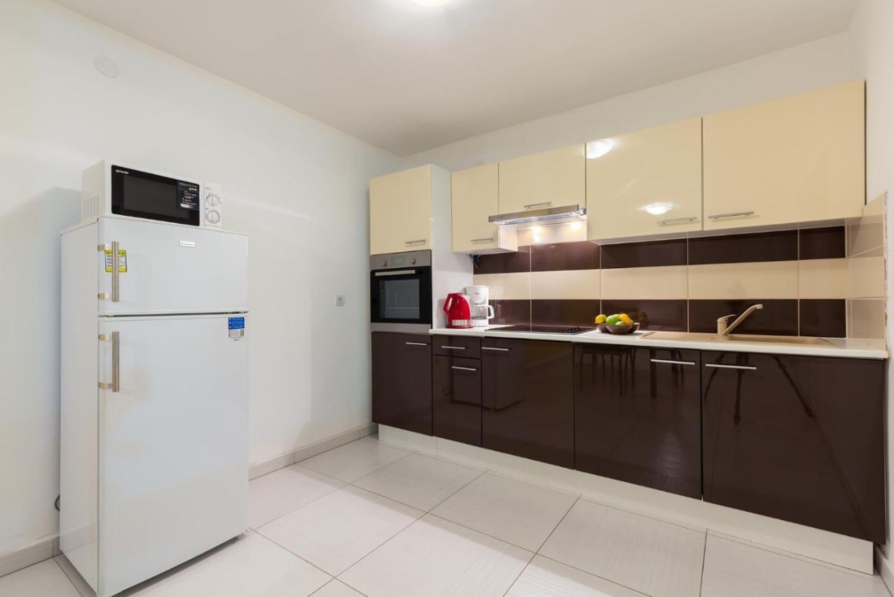 Comfort Apartments With Pool In Medulin (Adults Only) Exterior foto